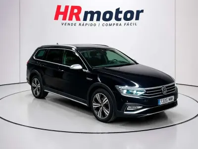 Usado VW Passat Alltrack 200 CV (147 kW) 2023 Negro Familiar