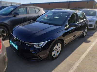 Usado VW Golf VII 110 CV (80 kW) 2021 Azul Utilitario