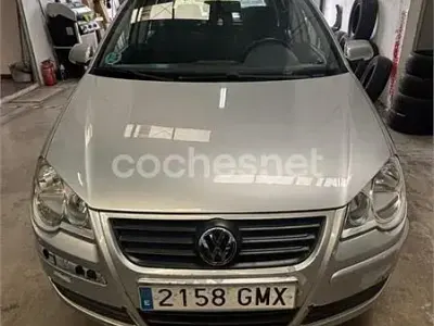 Usado VW Polo Edition 60 CV (44 kW) 2009 Gris / plata Utilitario