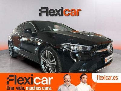 Usado Mercedes CLA220 Shooting Brake 190 CV (139 kW) 2021 Negro Familiar