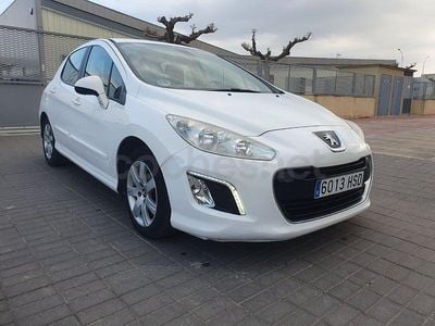 Usado Peugeot 308 Active 92 CV (67 kW) 2013 Blanco Berlina