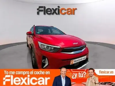 Usado Kia Stonic 100 CV (73 kW) 2024 Rojo SUV