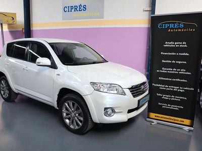 Blanco Usado 2013 Toyota RAV4 Executive SUV | 15.900 € (Precio justo)