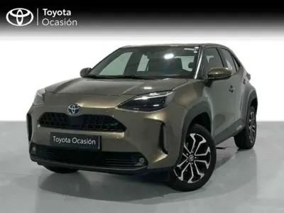 Usado Toyota Yaris Cross Active 116 CV (85 kW) 2023 Marrón SUV