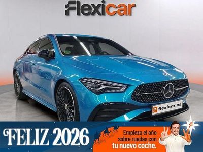 Azul Usado 2025 Mercedes CLA220 Berlina | 43.990 € (Un poco caro)