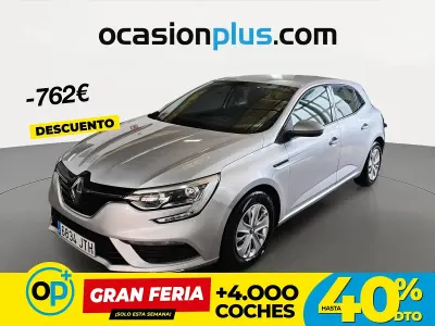 Usado Renault Mégane Life 100 CV (73 kW) 2016 Gris