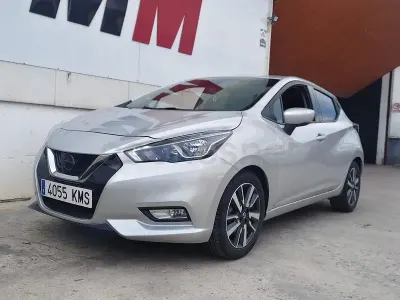 Usado Nissan Micra Acenta 90 CV (66 kW) 2018 Gris / plata Utilitario