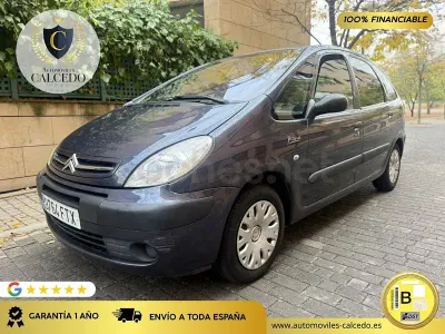 Usado Citroën Xsara Picasso Exclusive 92 CV (67 kW) 2007 Azul Monovolumen