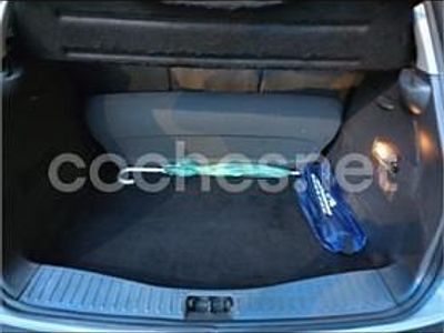 Usado Ford C-MAX Trend 100 CV (73 kW) 2007 Gris / plata Monovolumen