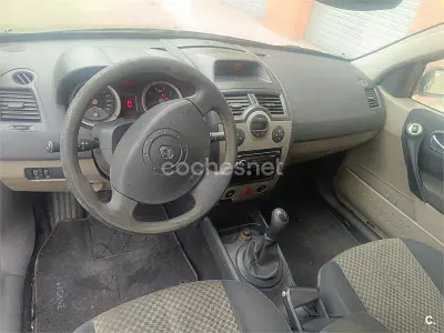 Occasion Renault Mégane II Expression 115 PK (84 kW) 2003 Zwart Sedan