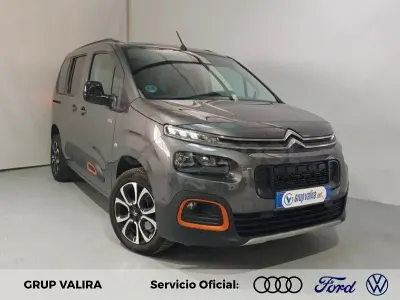 Usado Citroën Berlingo Shine 130 CV (95 kW) 2023 Negro Monovolumen