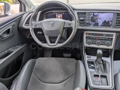 Usado Seat Leon XCELLENCE 150 CV (110 kW) 2020 Gris / plata Familiar