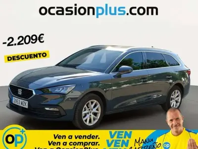 Usado Seat Leon ST Style 116 CV (85 kW) 2025 Azul Familiar