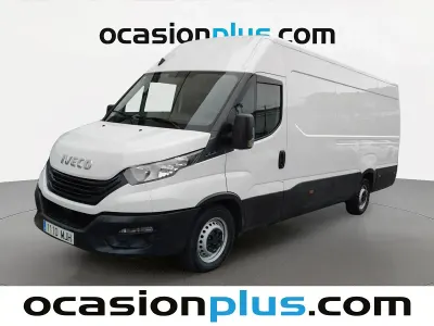 Begagnad Iveco Daily 156 HK (114 kW) 2023 Vit Kombi