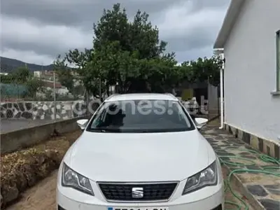 Usado Seat Leon ST Style 115 CV (84 kW) 2019 Blanco Familiar