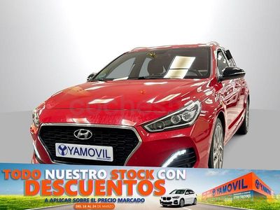 Usado Hyundai i30 GO! 140 CV (102 kW) 2018 Rojo Familiar