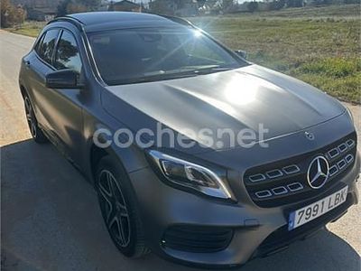 Usado Mercedes GLA180 122 CV (89 kW) 2019 Gris / plata SUV
