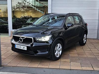 Negro Usado 2021 Volvo XC40 Momentum SUV | 23.990 € (Un poco caro)