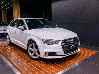 Usado Audi A3 Premium 150 CV (110 kW) 2018 Blanco Berlina