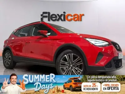 Usado Seat Arona Style 110 CV (80 kW) 2022 Rojo SUV