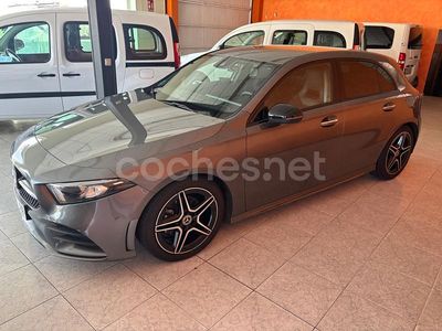 Gris / plata Usado 2019 Mercedes A200 Berlina | 25.500 € (Precio justo)
