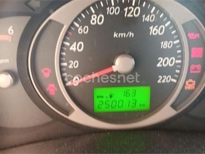 Usado Hyundai Tucson Style 112 CV (82 kW) 2005 Verde SUV