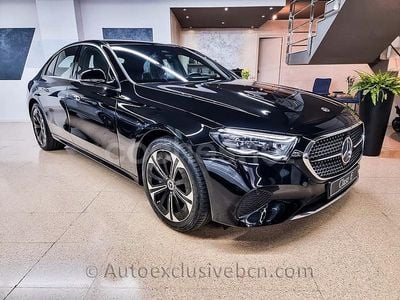Negro Usado 2024 Mercedes E300 Berlina | 57.800 € (Precio justo)