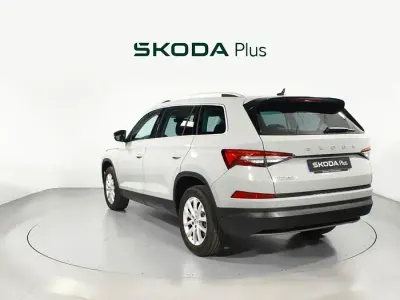 Usado Skoda Kodiaq Style 150 CV (110 kW) 2023 Gris SUV