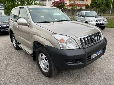 Usado Toyota Land Cruiser 166 CV (122 kW) 2004 Gris / plata SUV