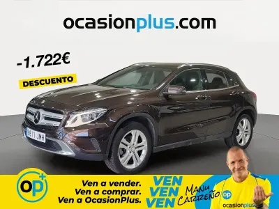 Usado Mercedes GLA250 Urban 211 CV (155 kW) 2016 Marrón SUV
