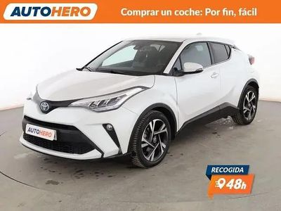 Begagnad Toyota C-HR Advance 184 HK (135 kW) 2022 Vit SUV