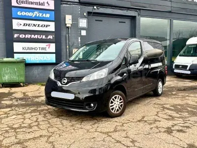 Usado Nissan NV200 Comfort 90 CV (66 kW) 2014 Negro Monovolumen