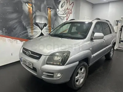 Usado Kia Sportage Active 140 CV (102 kW) 2009 Gris / plata SUV
