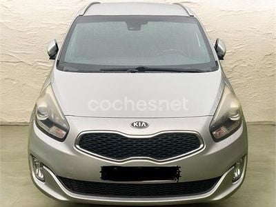 Usado Kia Carens 141 CV (103 kW) 2015 Gris / plata Monovolumen