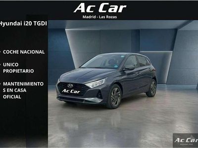 Usado Hyundai i20 99 CV (72 kW) 2022 Gris Utilitario