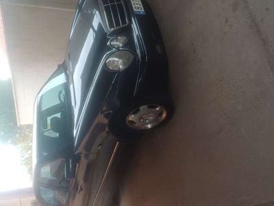 Azul Usado 1998 Mercedes E280 Avantgarde Berlina | 5999 €