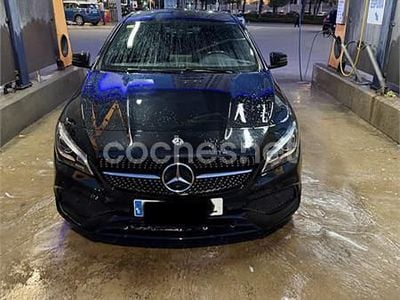 Usado Mercedes CLA200 Shooting Brake 136 CV (100 kW) 2018 Negro Familiar