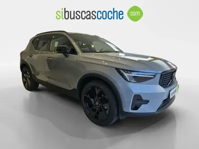 Nuevo Volvo XC40 Plus 163 CV (119 kW) 2026 Gris/plata SUV