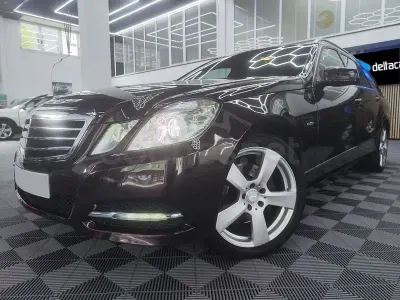 Usado Mercedes E250 Avantgarde 204 CV (150 kW) 2012 Marrón Familiar