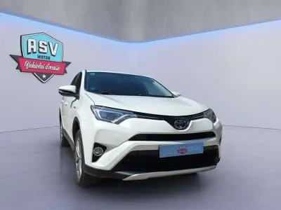 Usado Toyota RAV4 Hybrid Advance 197 CV (144 kW) 2017 Blanco SUV