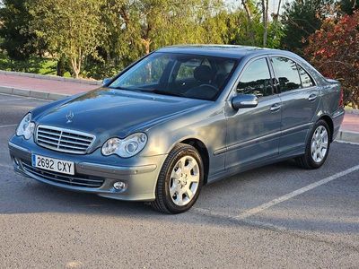 Käytetty Mercedes C320 Elegance 218 HP (160 kW) 2004 Sininen Sedan