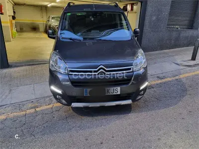 Usado Citroën Berlingo 102 CV (75 kW) 2018 Gris / plata Monovolumen