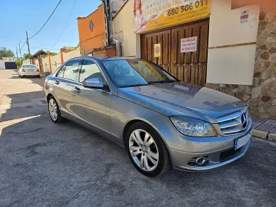 Usado Mercedes C200 Avantgarde 136 CV (100 kW) 2008 Beige Berlina