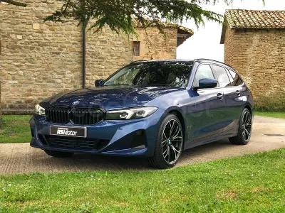 Usado BMW 318 M Sport 150 CV (110 kW) 2024 Azul Familiar