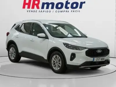 Usado Ford Kuga Titanium 151 CV (111 kW) 2025 Blanco SUV