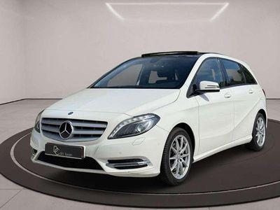 Usado Mercedes B180 122 CV (89 kW) 2012 Blanco Monovolumen