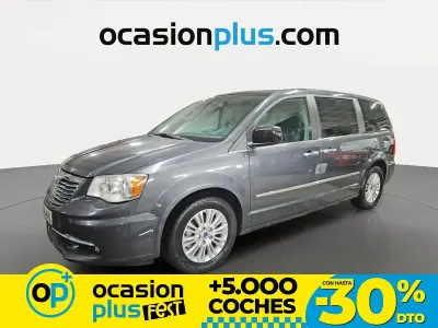 Usado Lancia Voyager Gold 163 CV (119 kW) 2011 Negro Monovolumen
