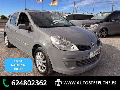 Usado Renault Clio II Authentique 70 CV (51 kW) 2007 Gris / plata Berlina
