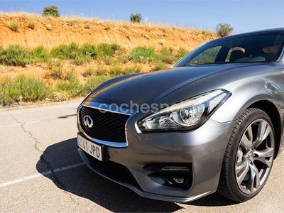 Gris / plata Usado 2015 Infiniti Q70 Sport Tech Berlina | 9490 €