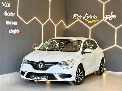 Usado Renault Mégane IV Business 90 CV (66 kW) 2017 Blanco Berlina